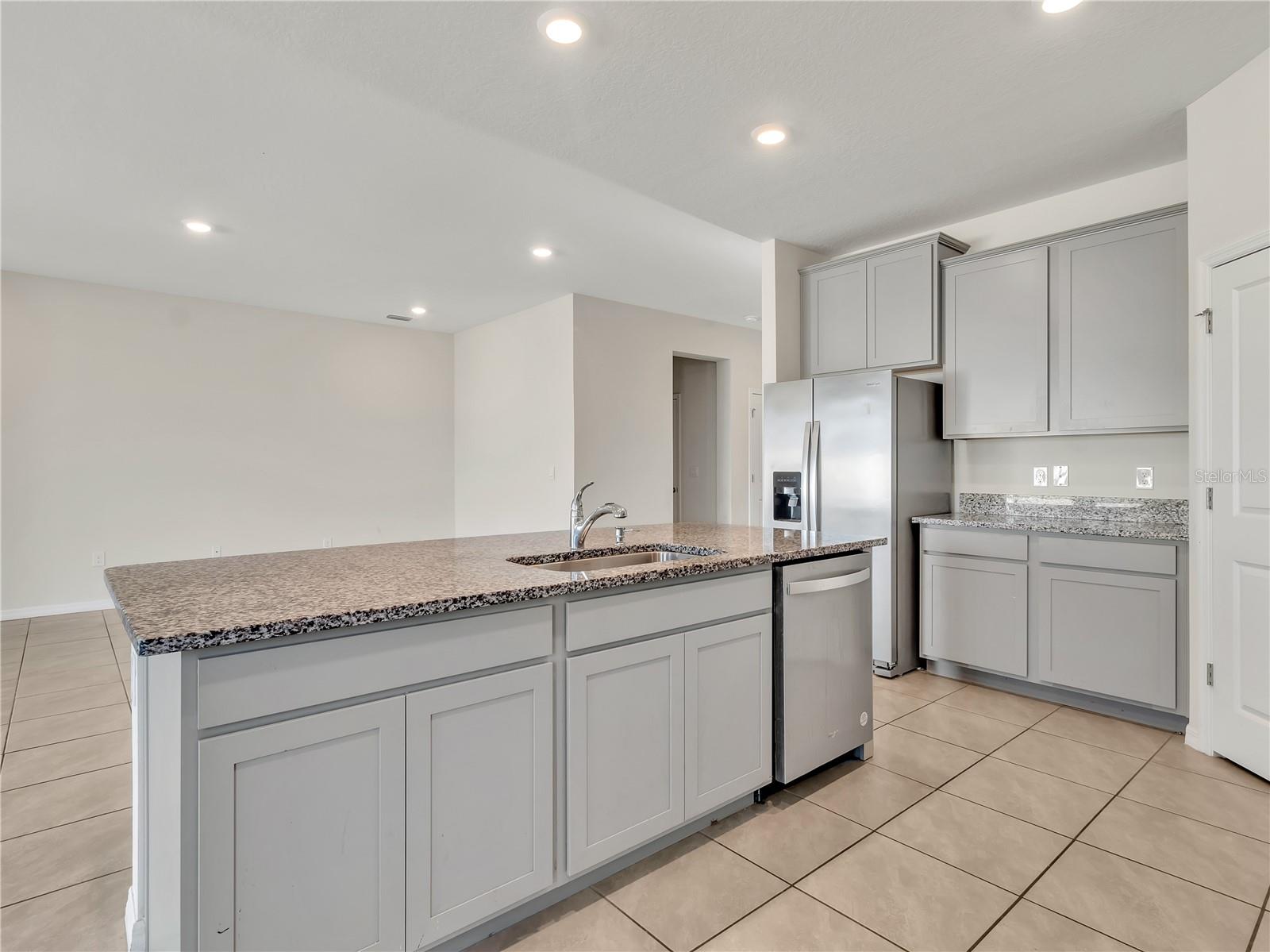 16721 GLACIER BAY LOOP, WIMAUMA, FL, 33598