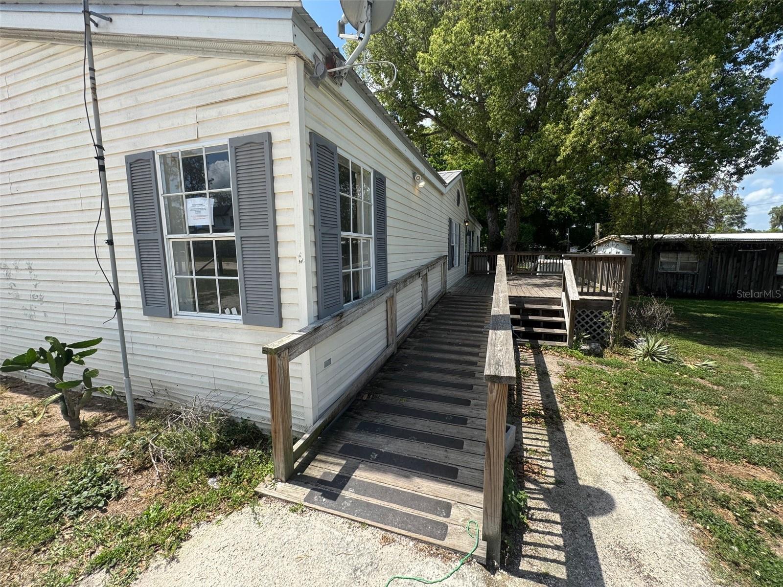 14915 DOUGLAS ST, DADE CITY, FL, 33525