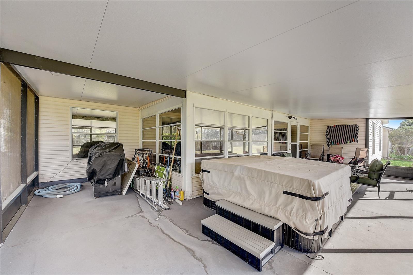 25273 LOST OAK CIR, LEESBURG, FL, 34748
