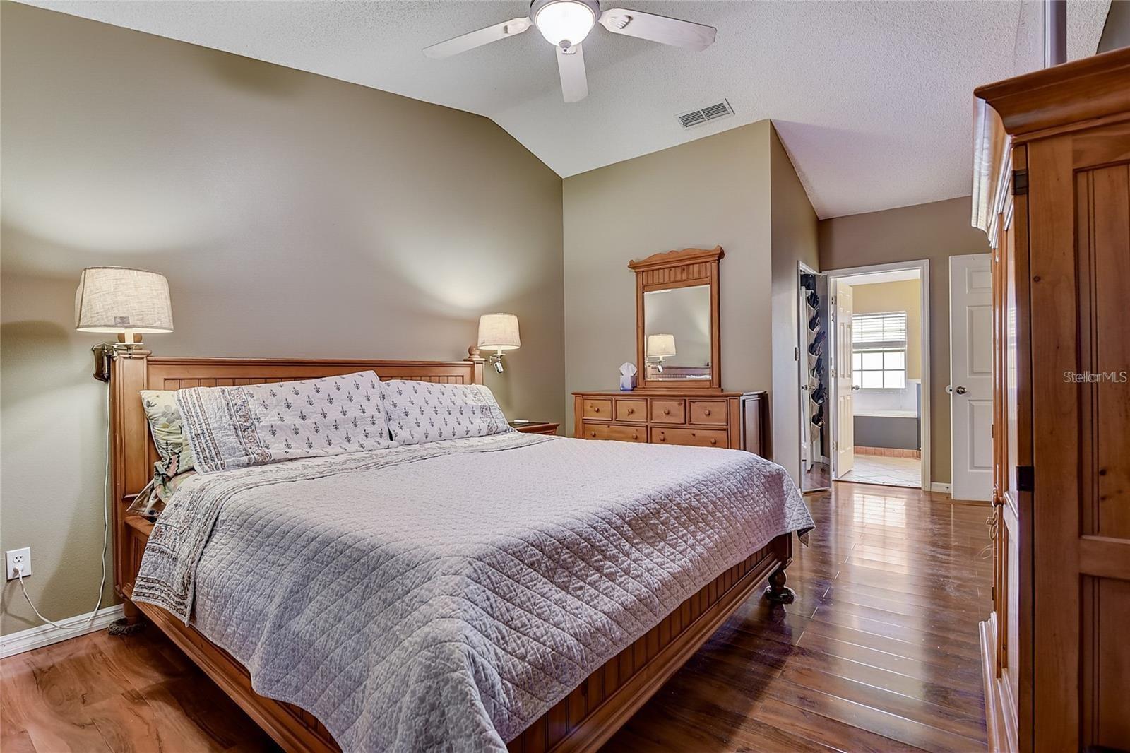 25273 LOST OAK CIR, LEESBURG, FL, 34748