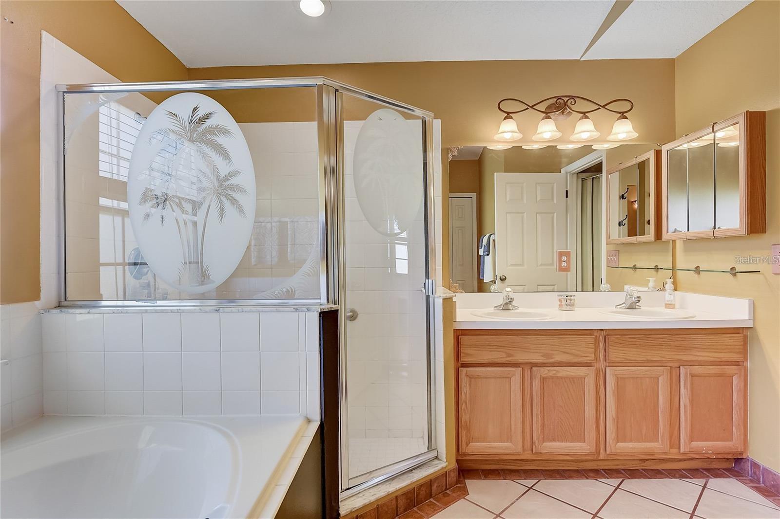 25273 LOST OAK CIR, LEESBURG, FL, 34748