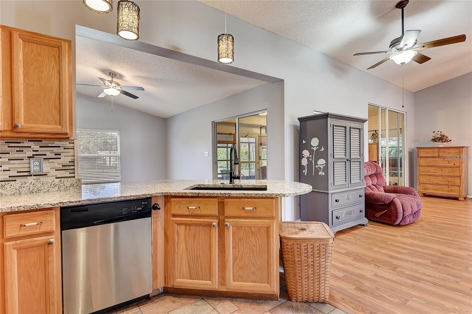 25273 LOST OAK CIR, LEESBURG, FL, 34748