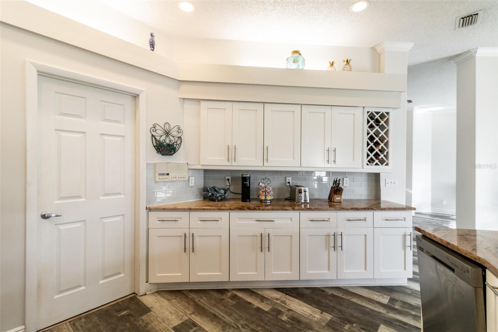 1647 STABLE TRL, PALM HARBOR, FL, 34685