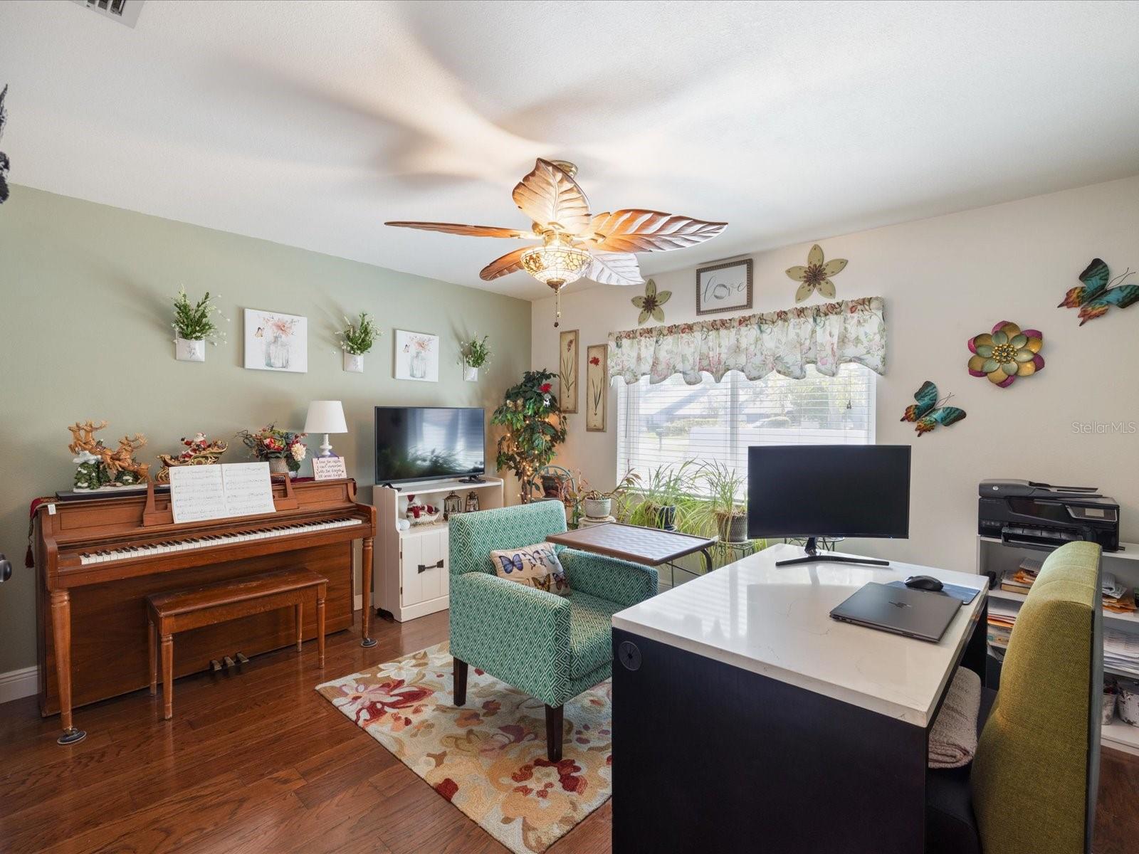 8305 PALMA VISTA LN, TAMPA, FL, 33614