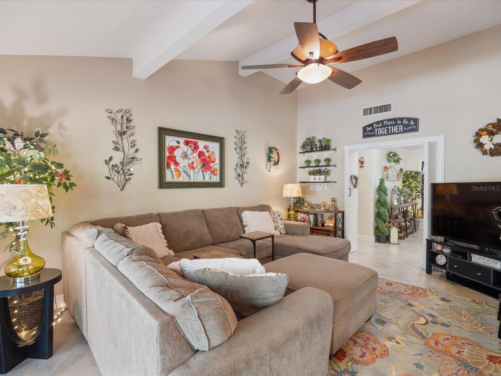 8305 PALMA VISTA LN, TAMPA, FL, 33614