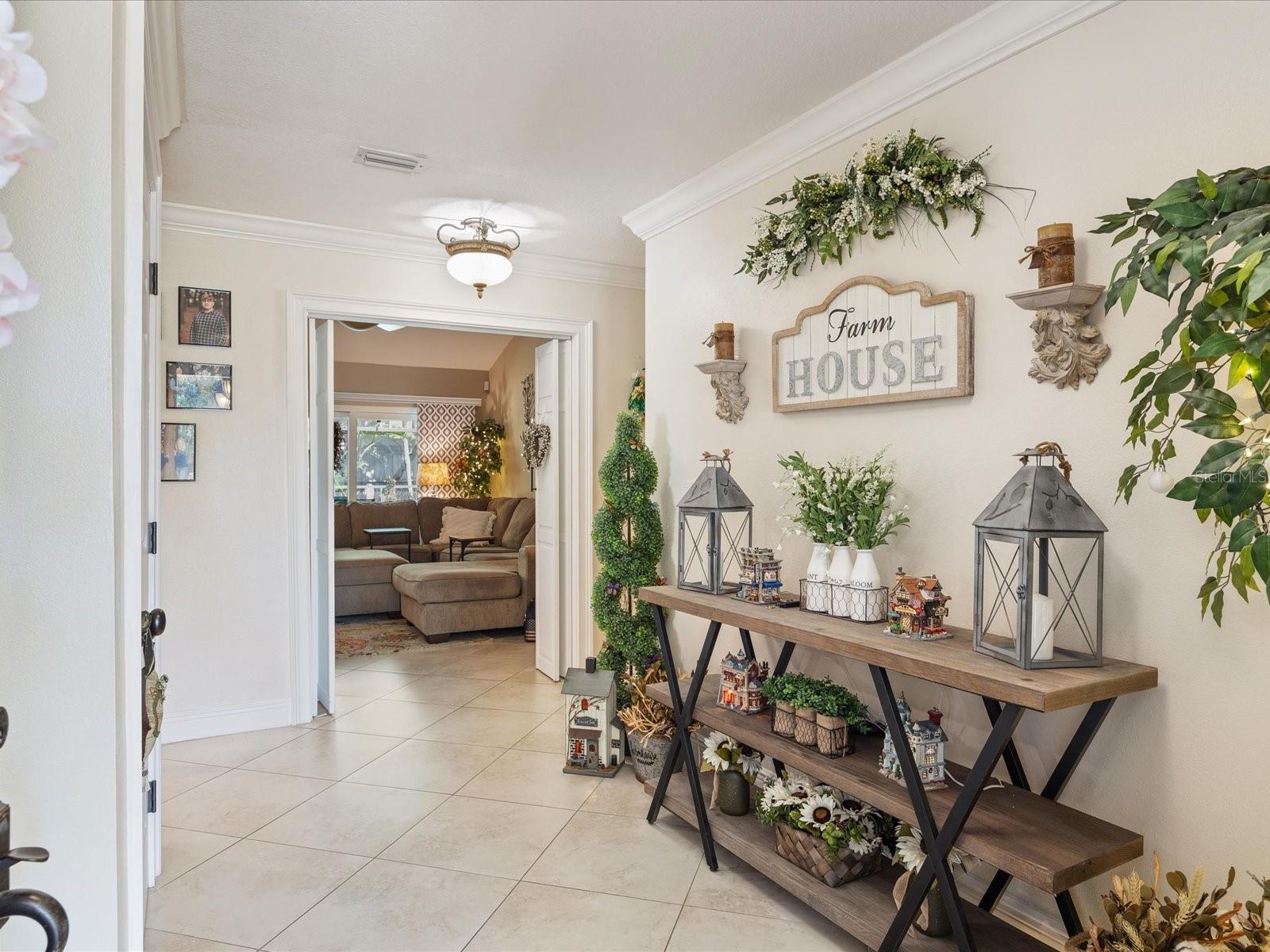 8305 PALMA VISTA LN, TAMPA, FL, 33614