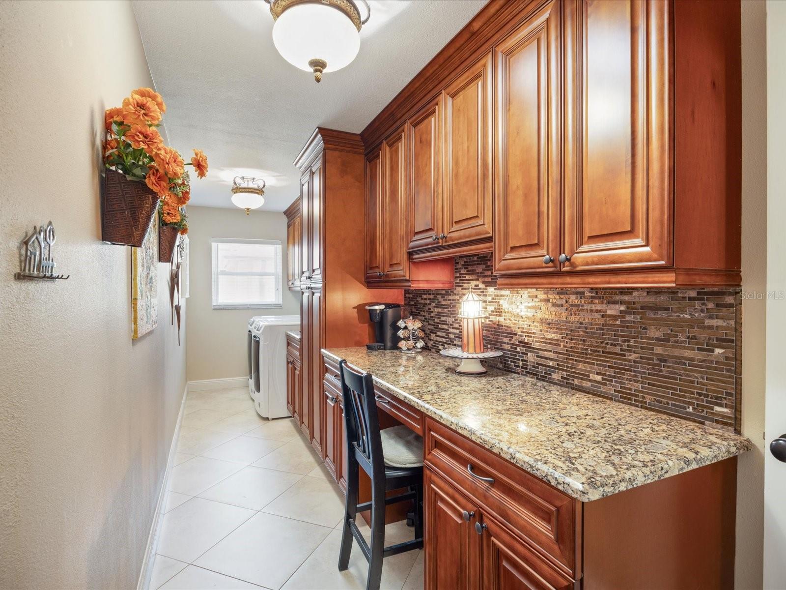 8305 PALMA VISTA LN, TAMPA, FL, 33614