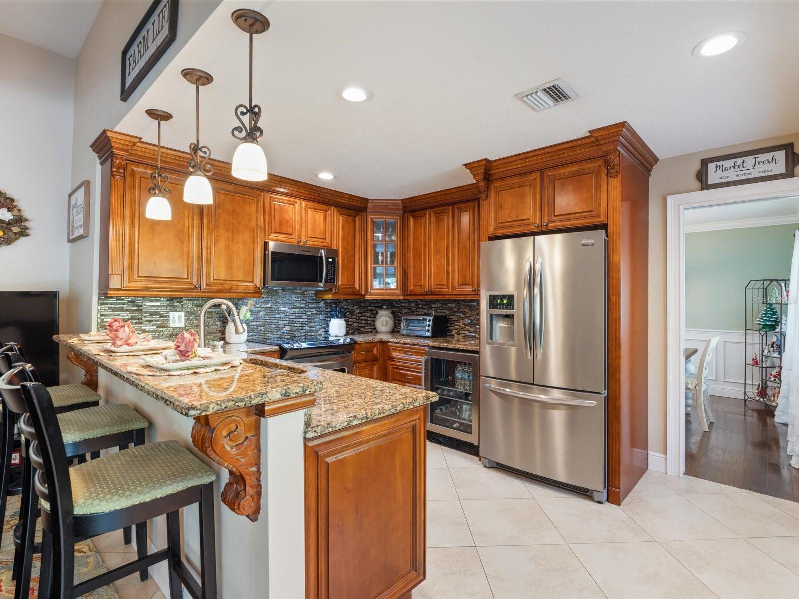 8305 PALMA VISTA LN, TAMPA, FL, 33614