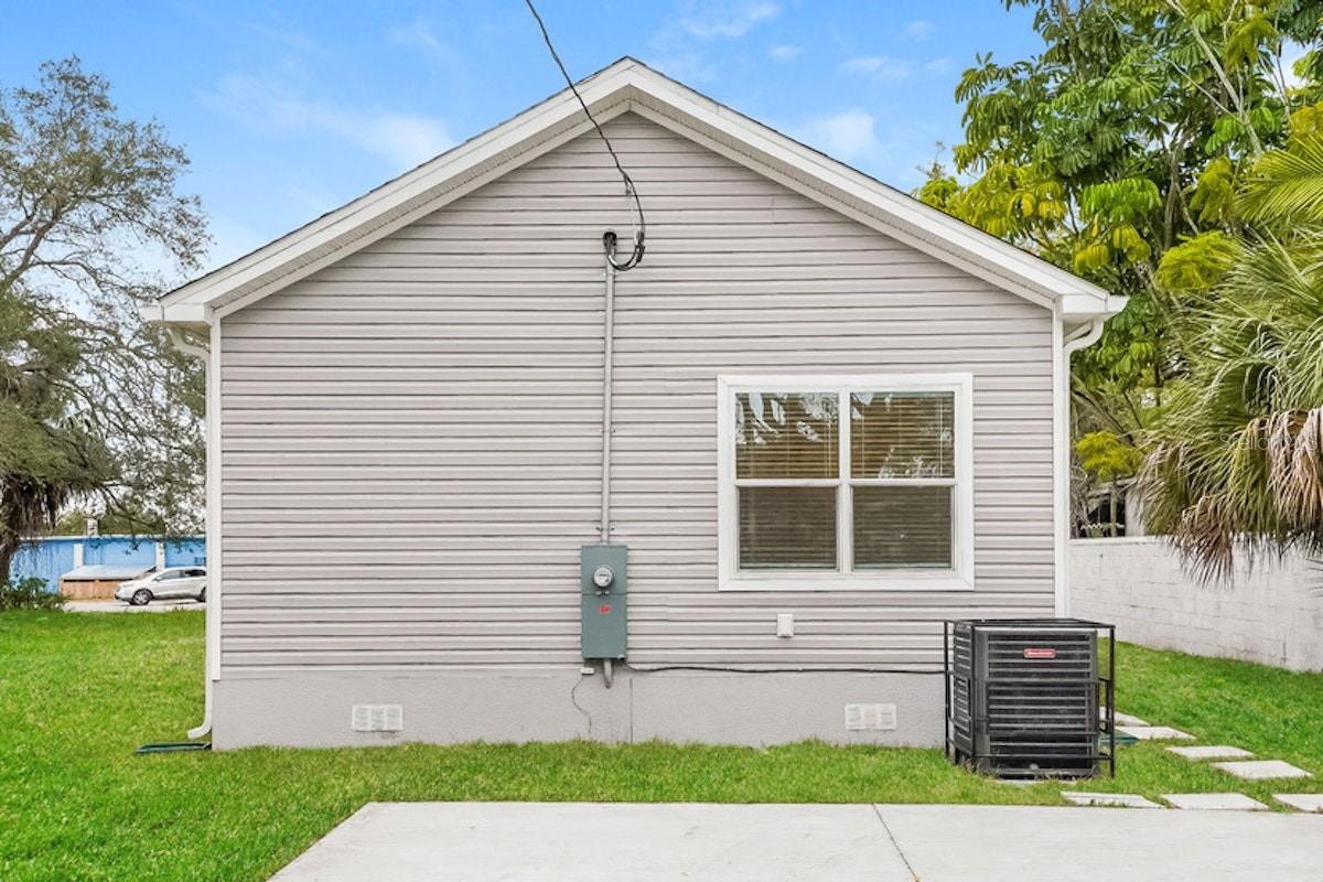 2720 13TH ST S, ST PETERSBURG, FL, 33712