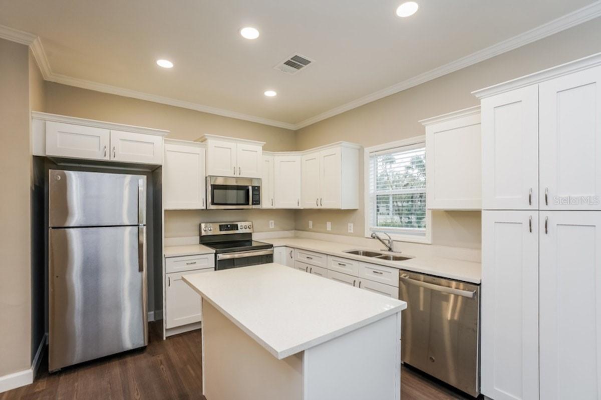 2720 13TH ST S, ST PETERSBURG, FL, 33712