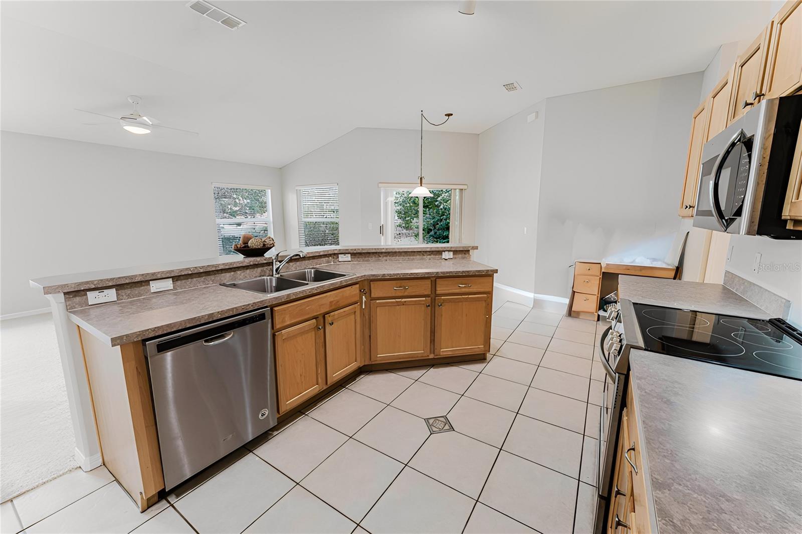2025 CLAREMONT DR, DELTONA, FL, 32725