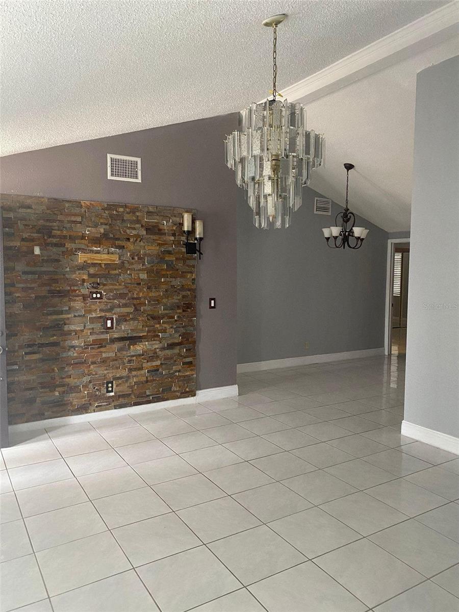 10106 WHEATLEY HILLS CT, TAMPA, FL, 33615