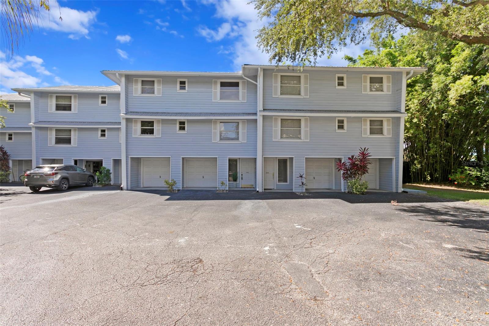 4863 W FLAMINGO RD RD #2, TAMPA, FL, 33611
