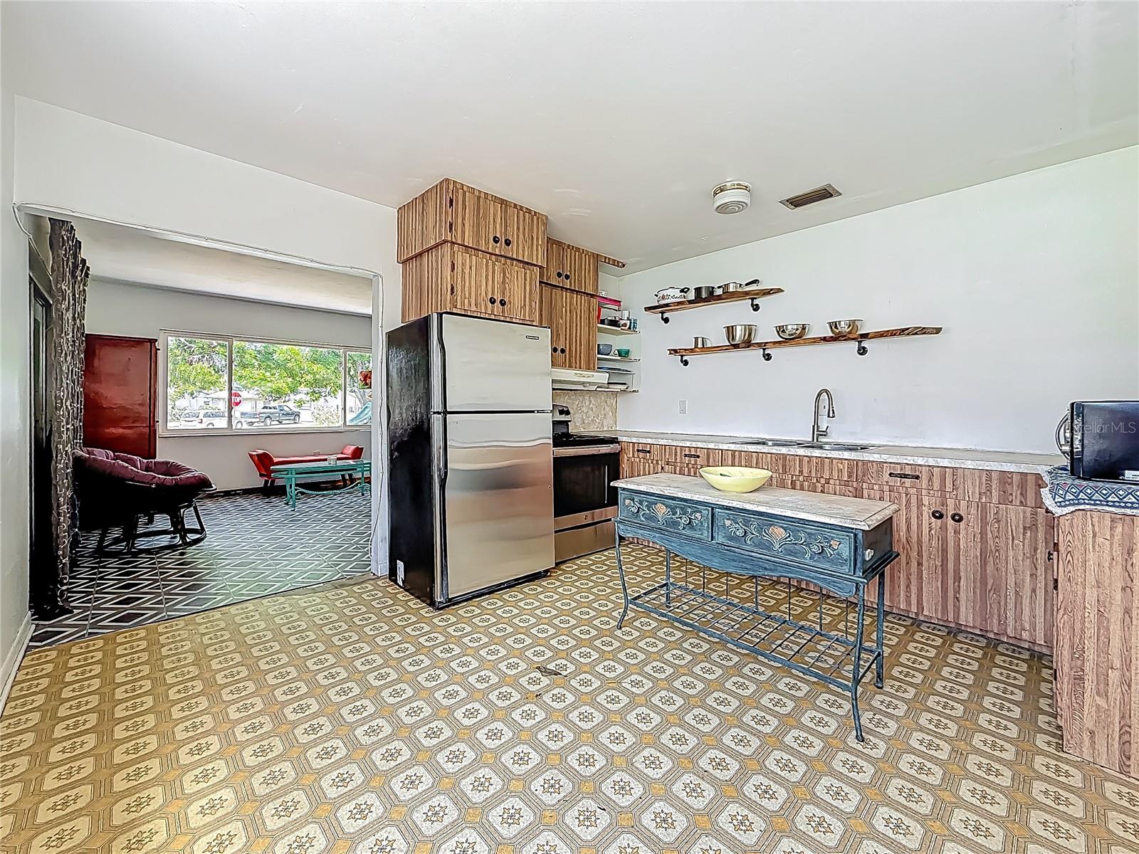 5995 59TH WAY N, ST PETERSBURG, FL, 33709