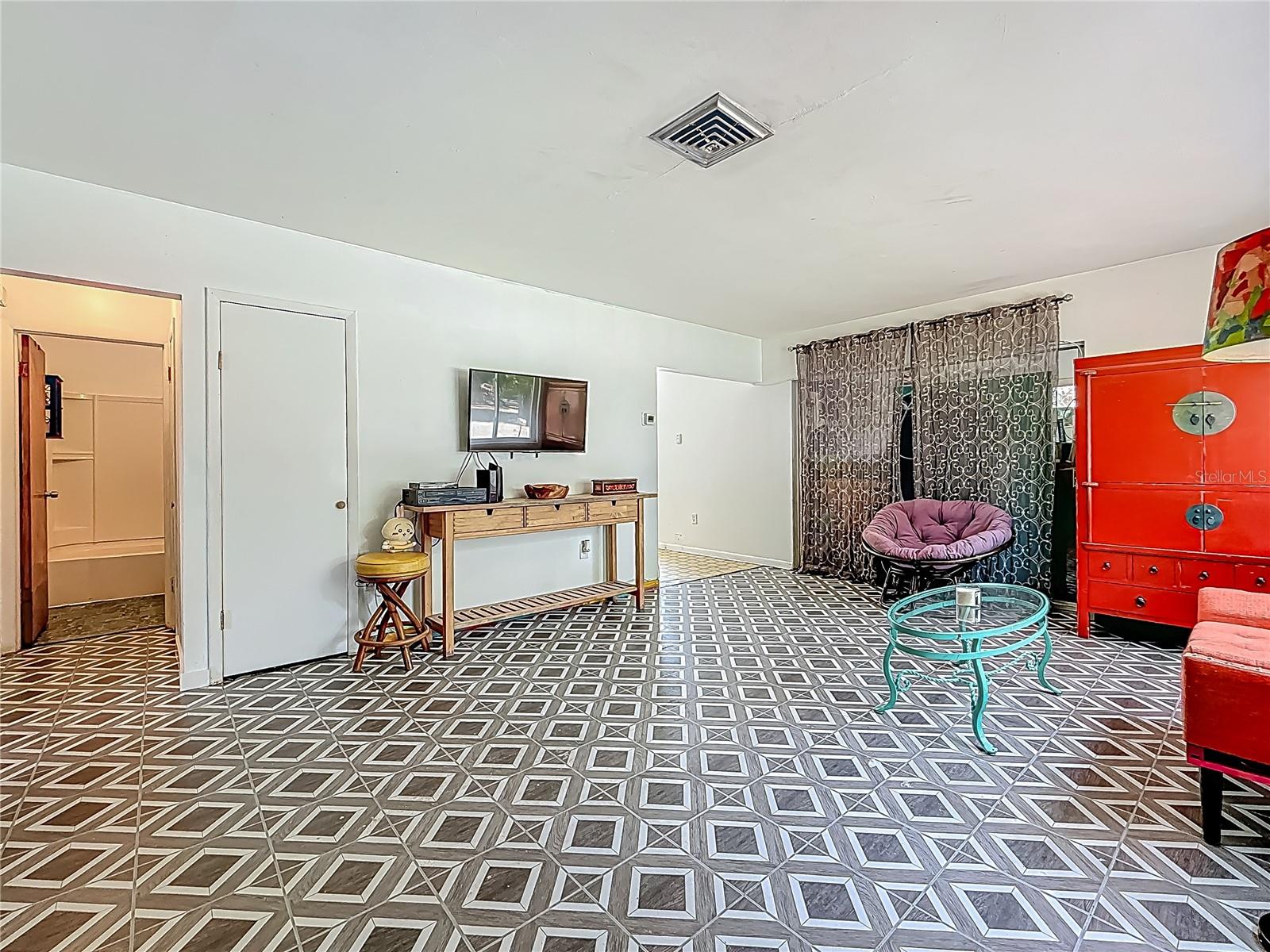 5995 59TH WAY N, ST PETERSBURG, FL, 33709