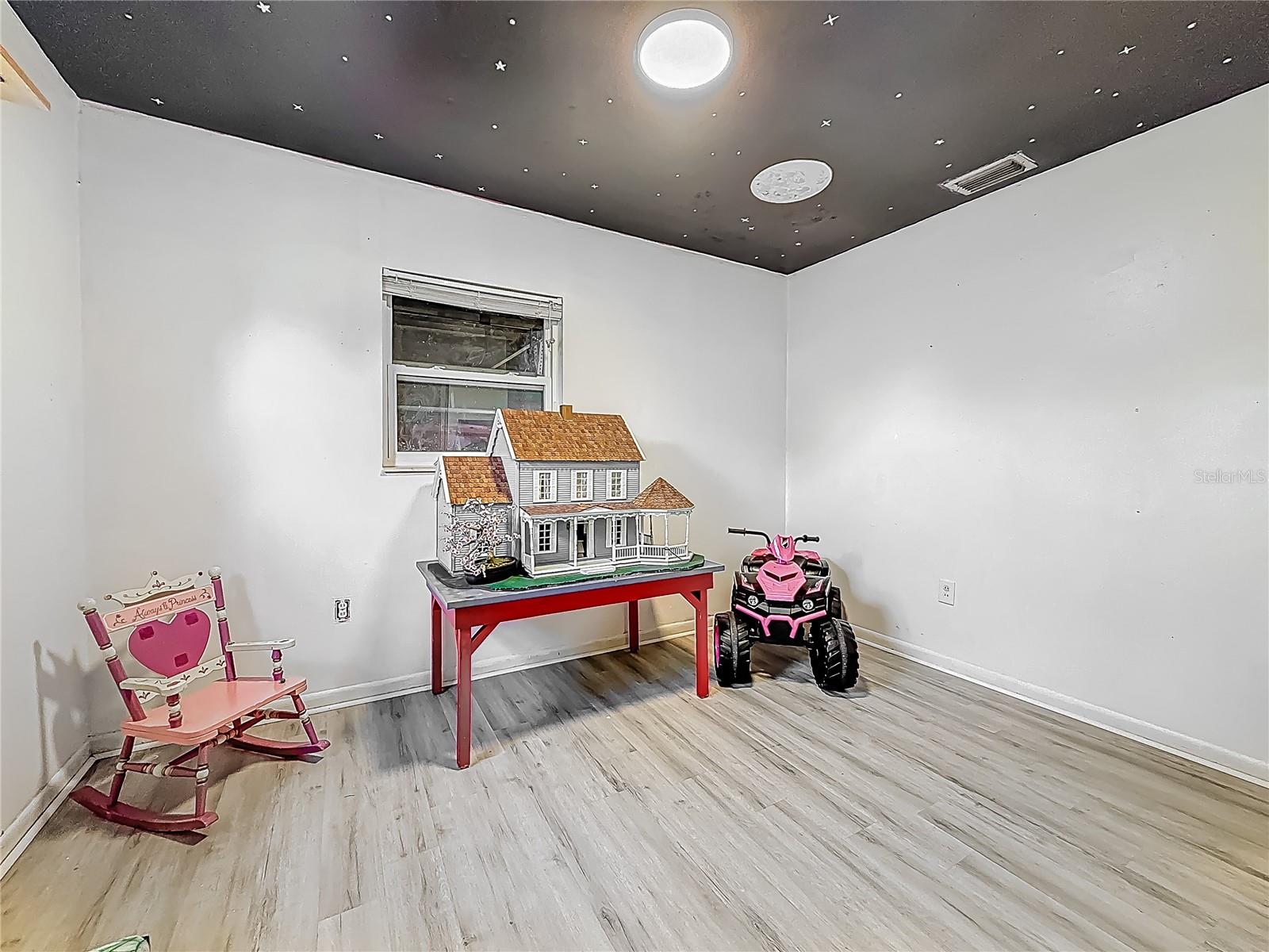 5995 59TH WAY N, ST PETERSBURG, FL, 33709