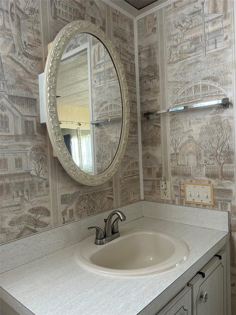374 KING PALM ST, LARGO, FL, 33778