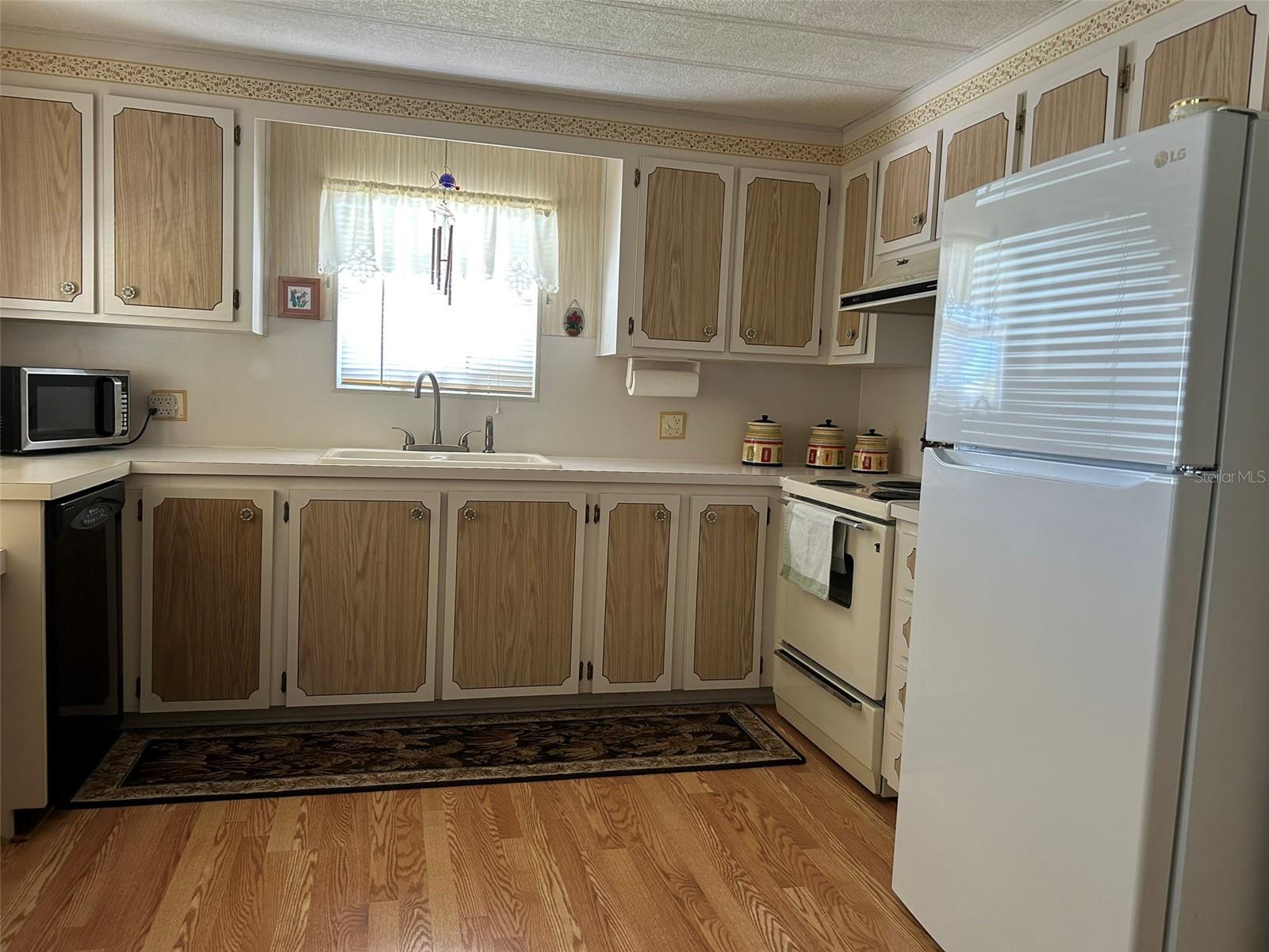 374 KING PALM ST, LARGO, FL, 33778