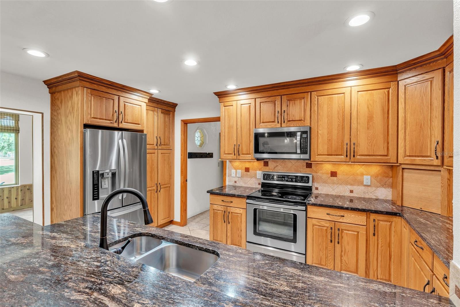 4910 THONOTOSASSA RD, PLANT CITY, FL, 33565