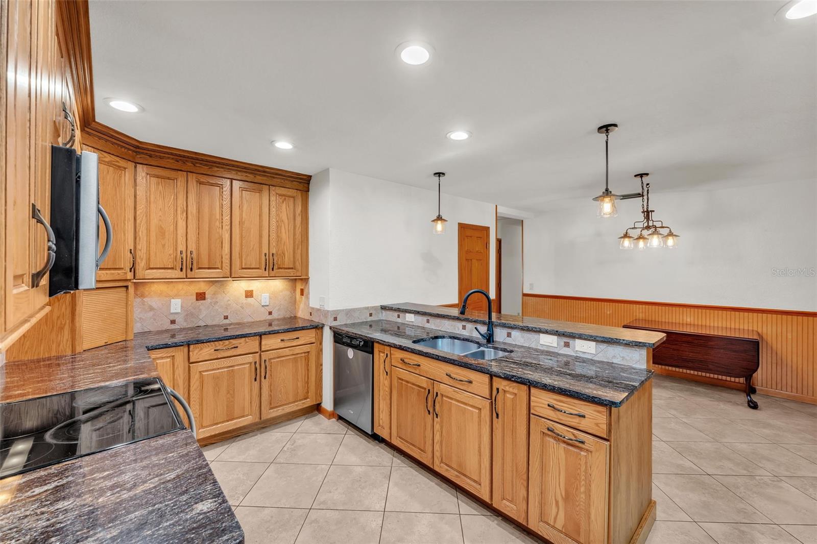 4910 THONOTOSASSA RD, PLANT CITY, FL, 33565