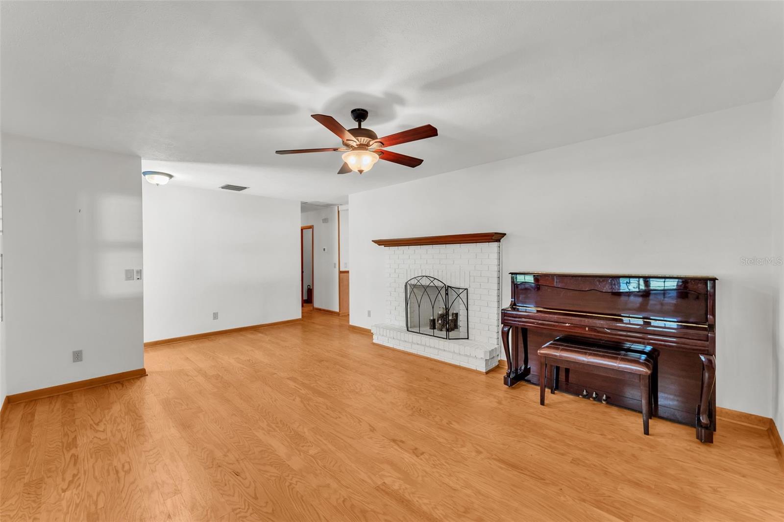 4910 THONOTOSASSA RD, PLANT CITY, FL, 33565
