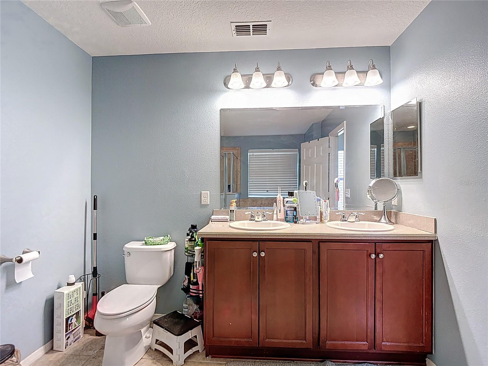 1105 CANYON OAKS DR, BRANDON, FL, 33510