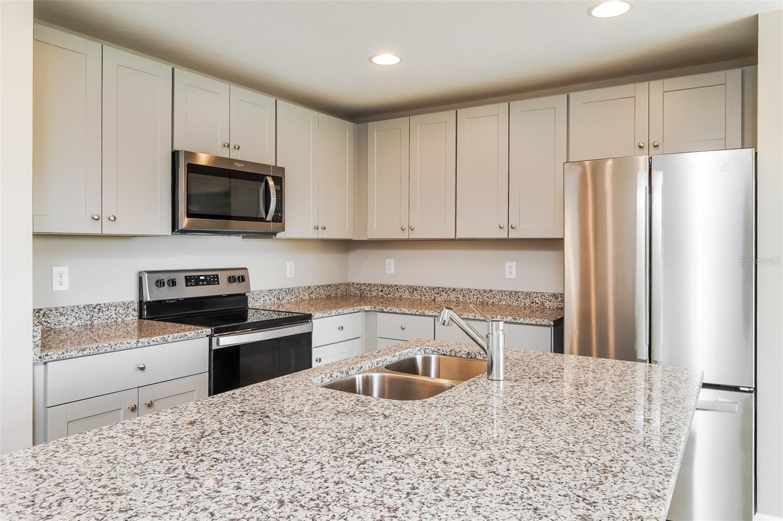 659 LINDBERGH WAY, DAVENPORT, FL, 33837