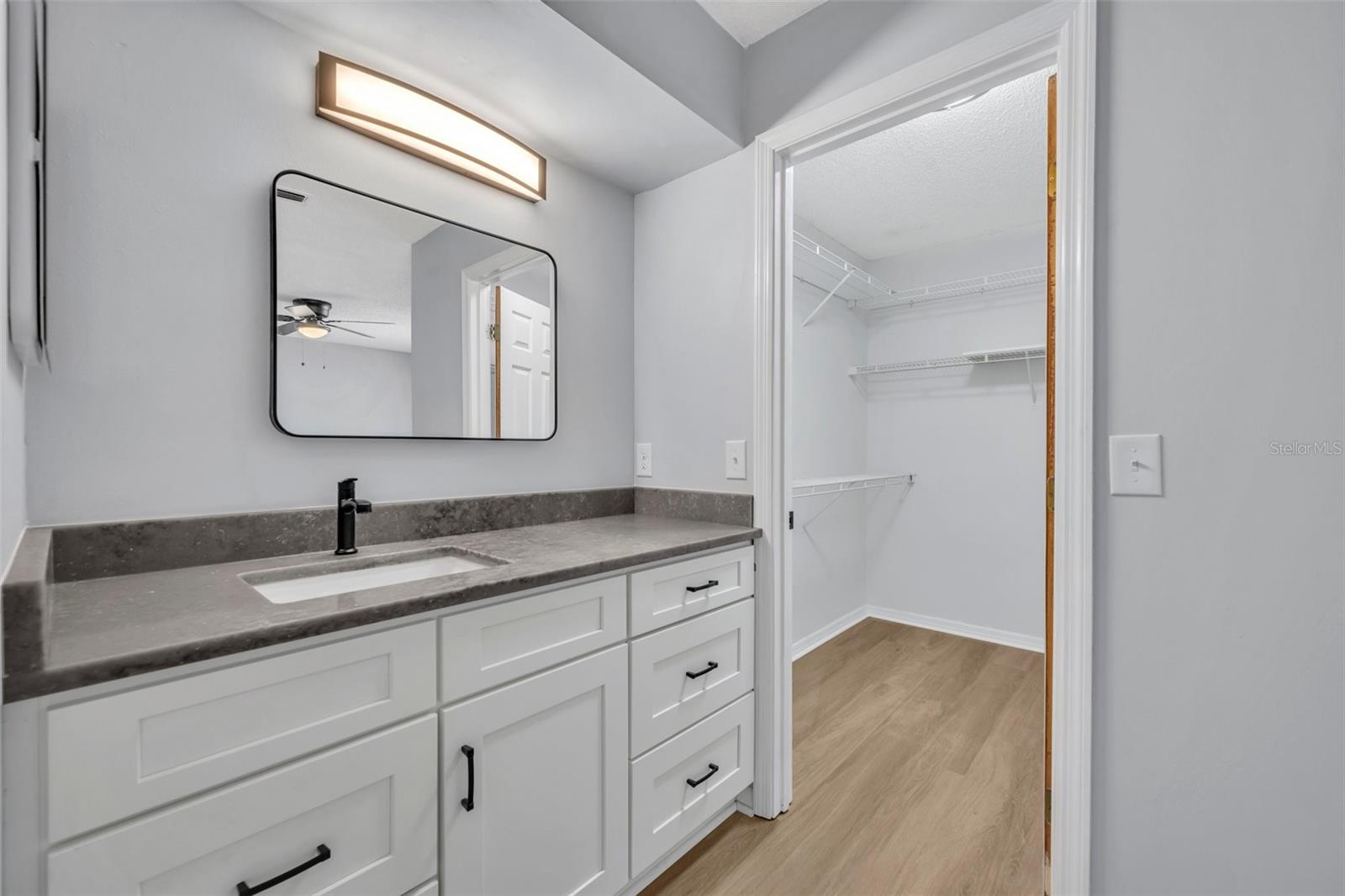 717 S RIDGEWOOD AVE, ORMOND BEACH, FL, 32174