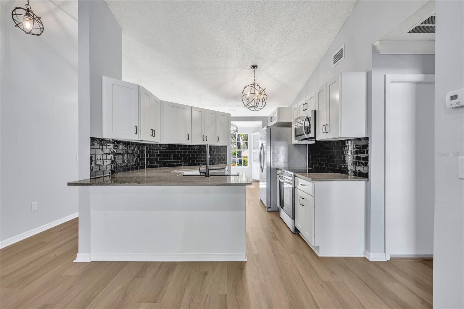 717 S RIDGEWOOD AVE, ORMOND BEACH, FL, 32174