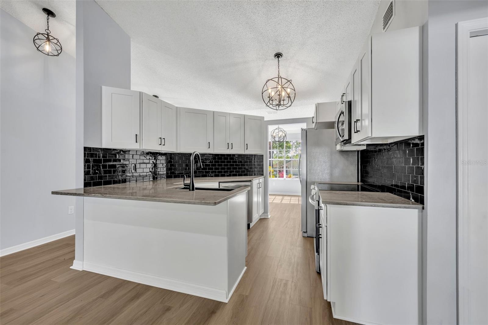 717 S RIDGEWOOD AVE, ORMOND BEACH, FL, 32174