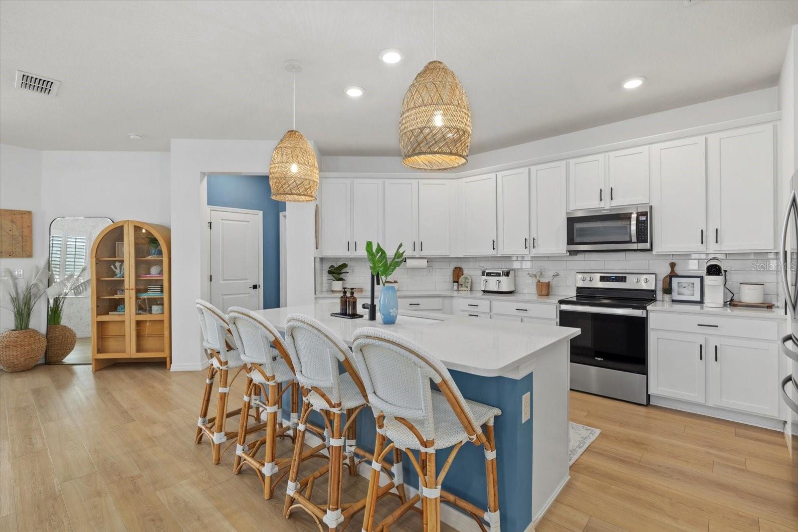 3443 74TH AVENUE CIR E, SARASOTA, FL, 34243