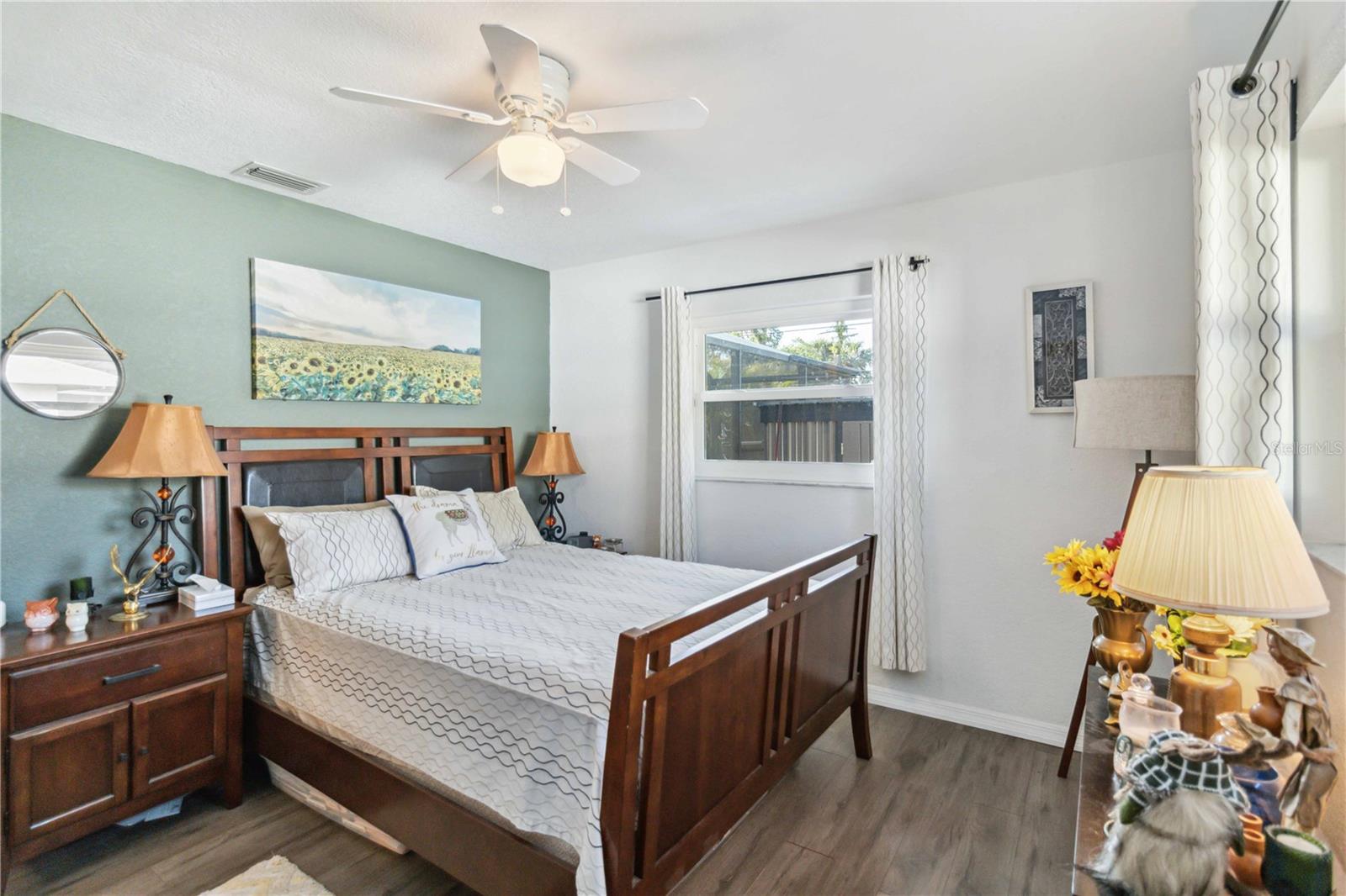 18033 EDGEWATER DR, PORT CHARLOTTE, FL, 33948