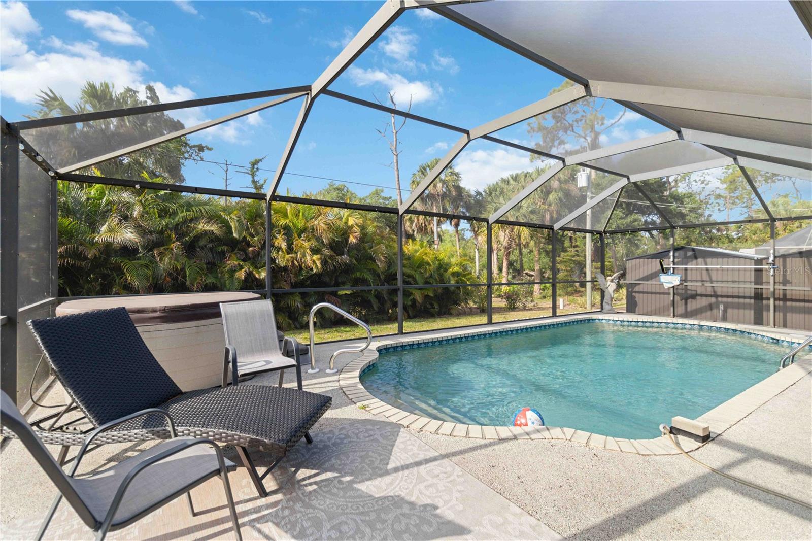 18033 EDGEWATER DR, PORT CHARLOTTE, FL, 33948