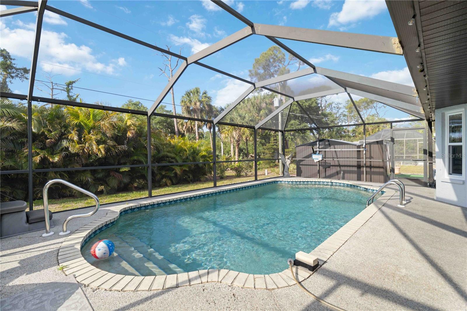 18033 EDGEWATER DR, PORT CHARLOTTE, FL, 33948