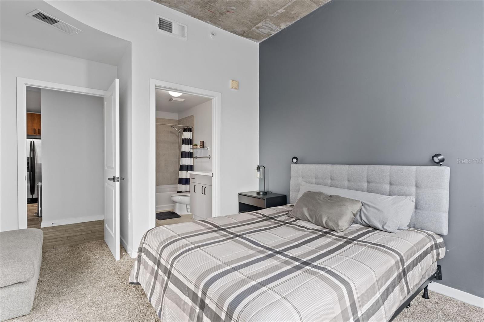 155 S COURT AVE #1202, ORLANDO, FL, 32801