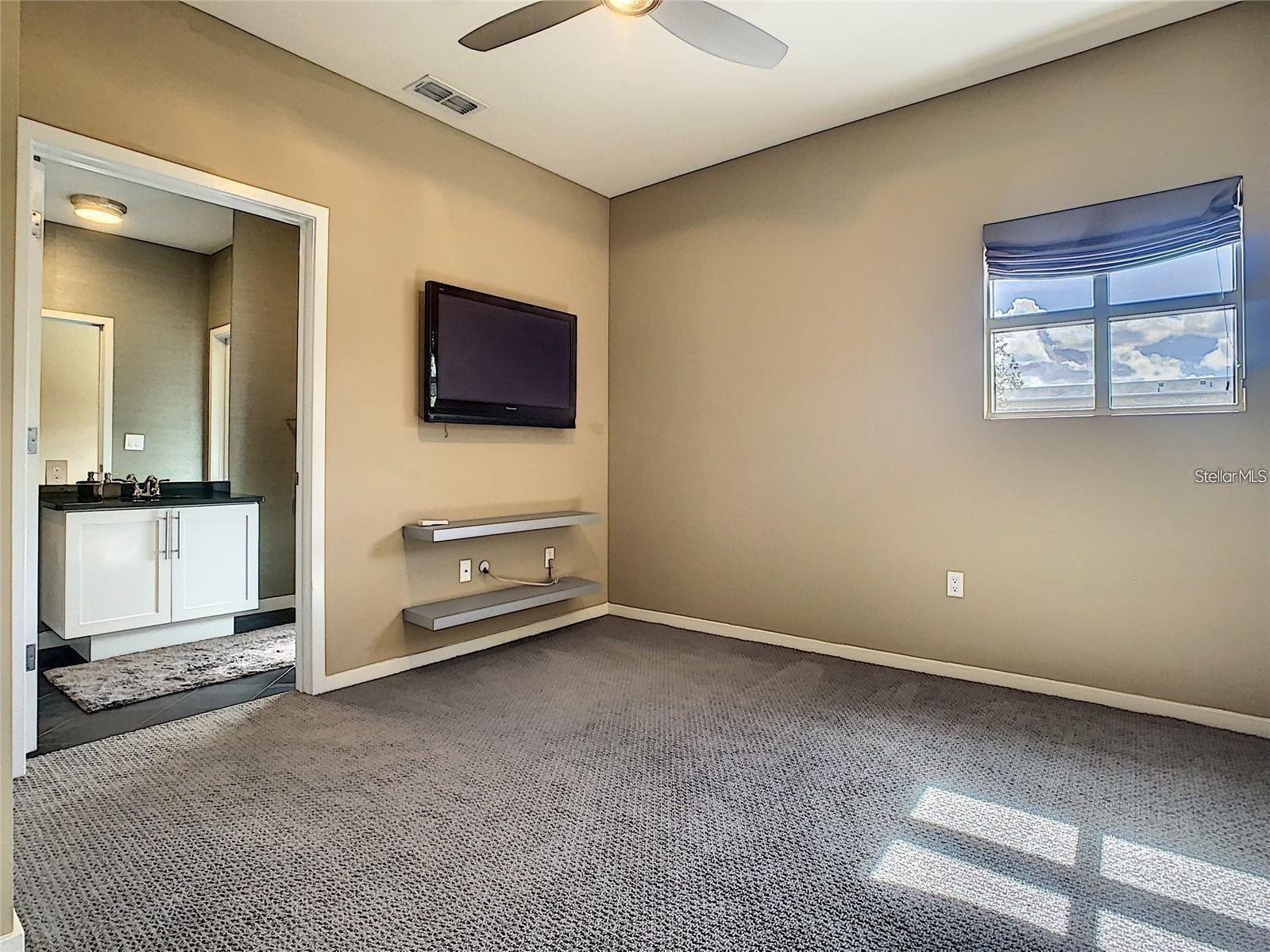 1 S EOLA DR #11, ORLANDO, FL, 32801