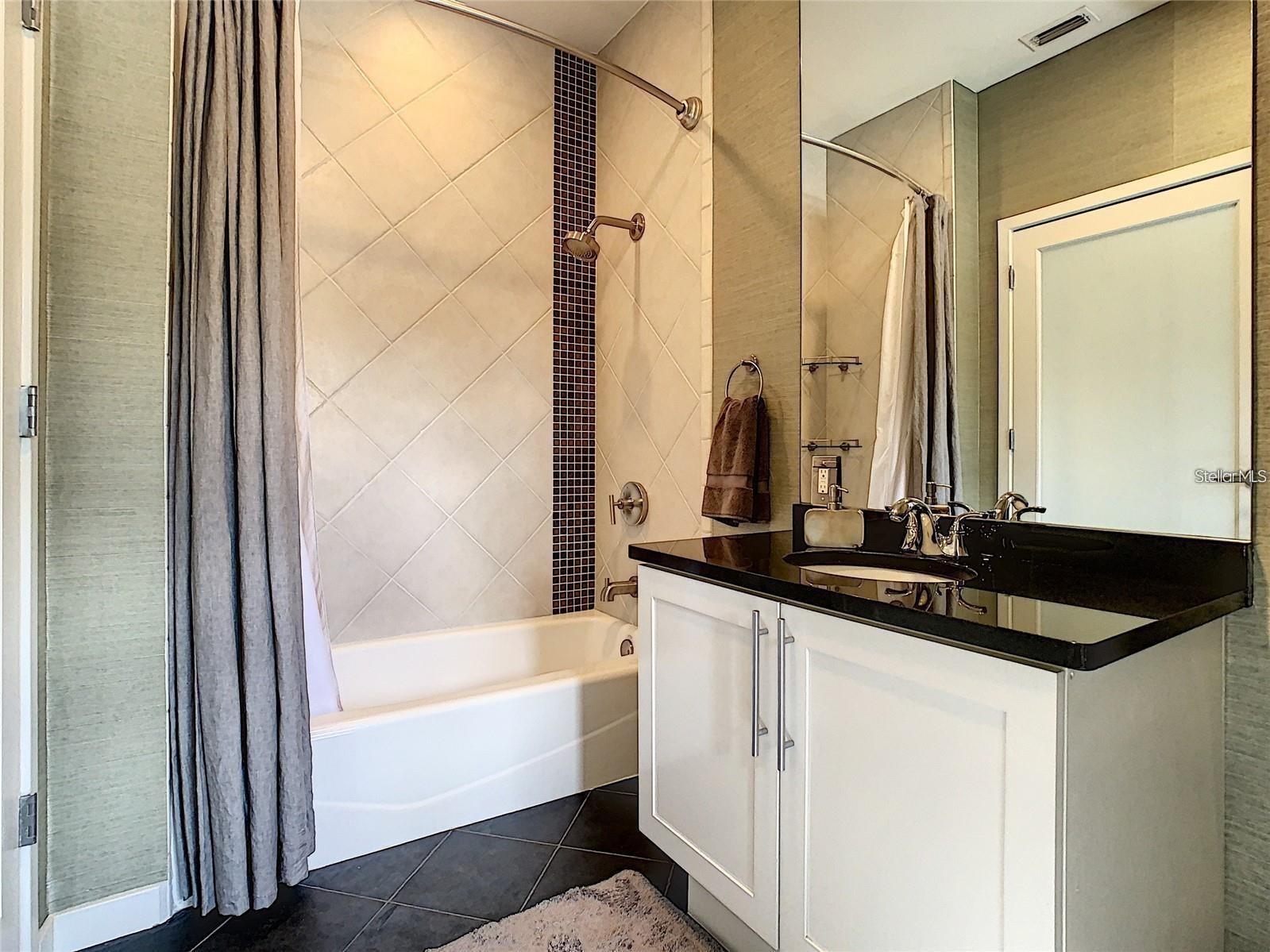 1 S EOLA DR #11, ORLANDO, FL, 32801