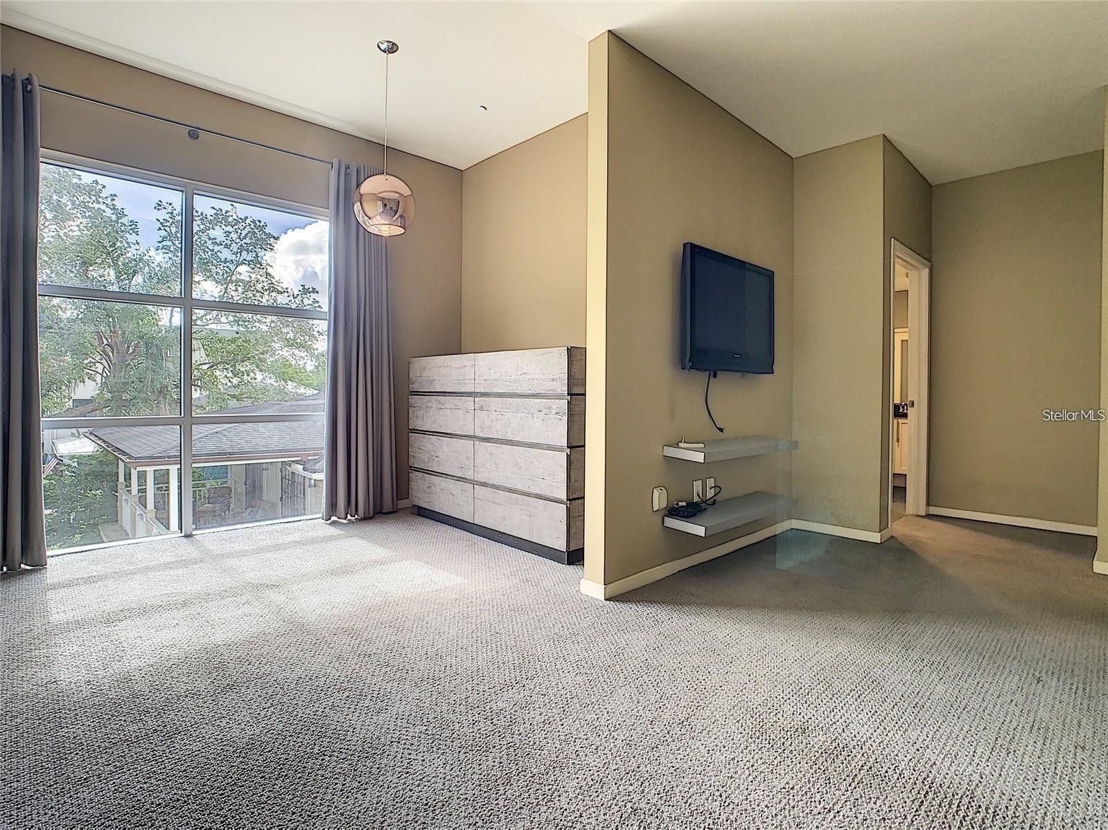 1 S EOLA DR #11, ORLANDO, FL, 32801