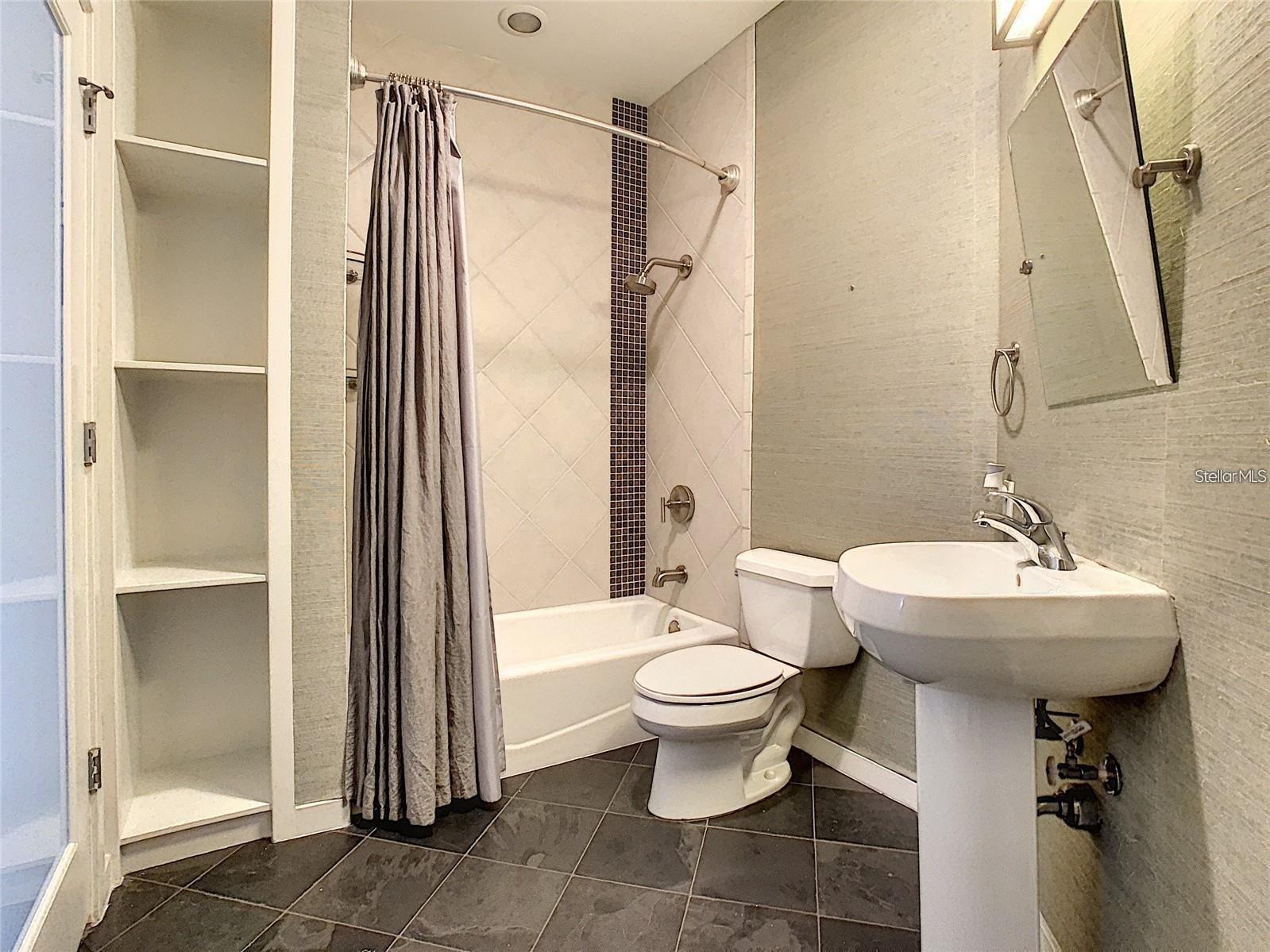 1 S EOLA DR #11, ORLANDO, FL, 32801