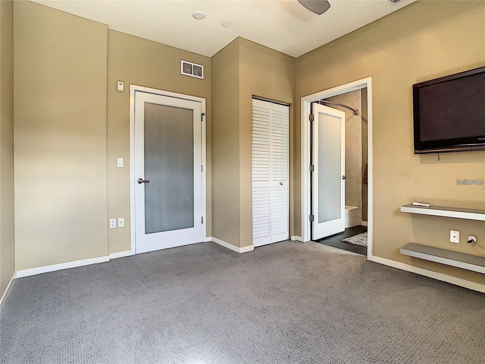 1 S EOLA DR #11, ORLANDO, FL, 32801