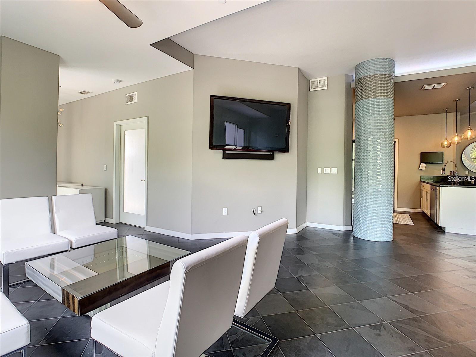 1 S EOLA DR #11, ORLANDO, FL, 32801