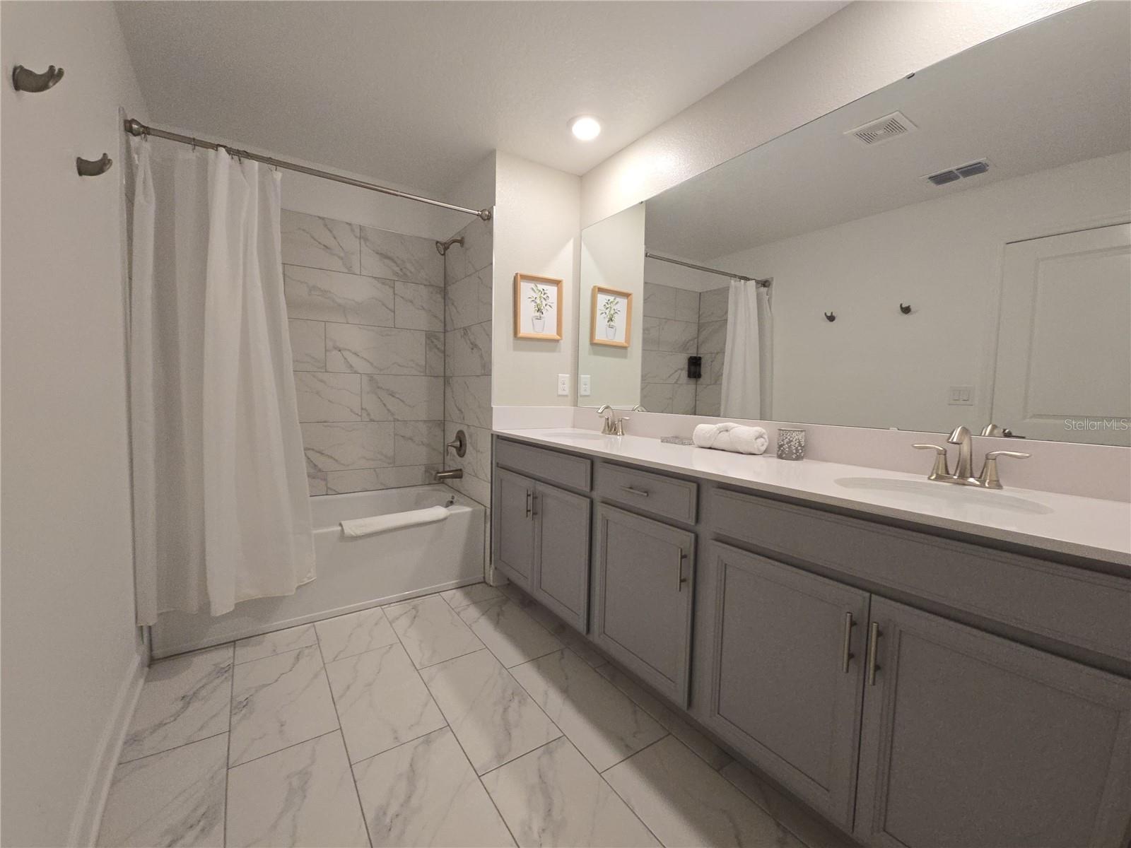 1036 LEADER STREET, DAVENPORT, FL, 33896