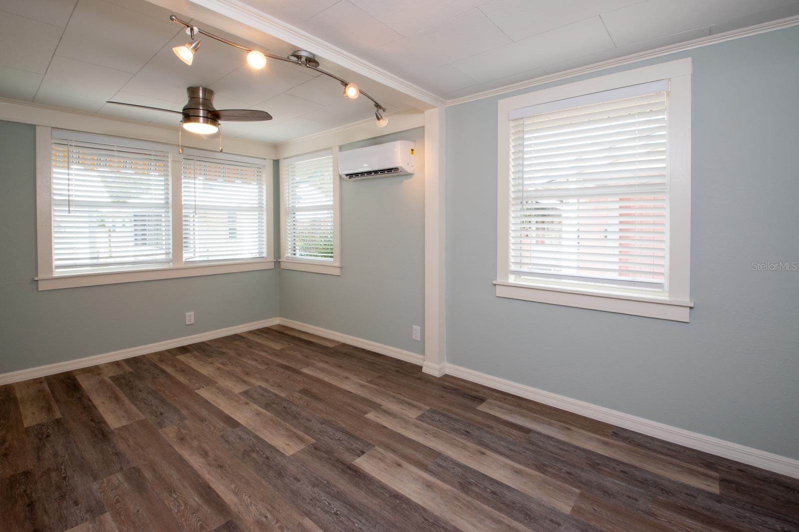 11 LAFAYETTE ST, BRADENTON, FL, 34208