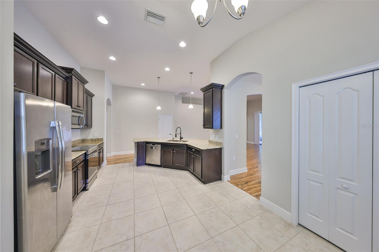 838 VINO VERDE CIR, BRANDON, FL, 33511