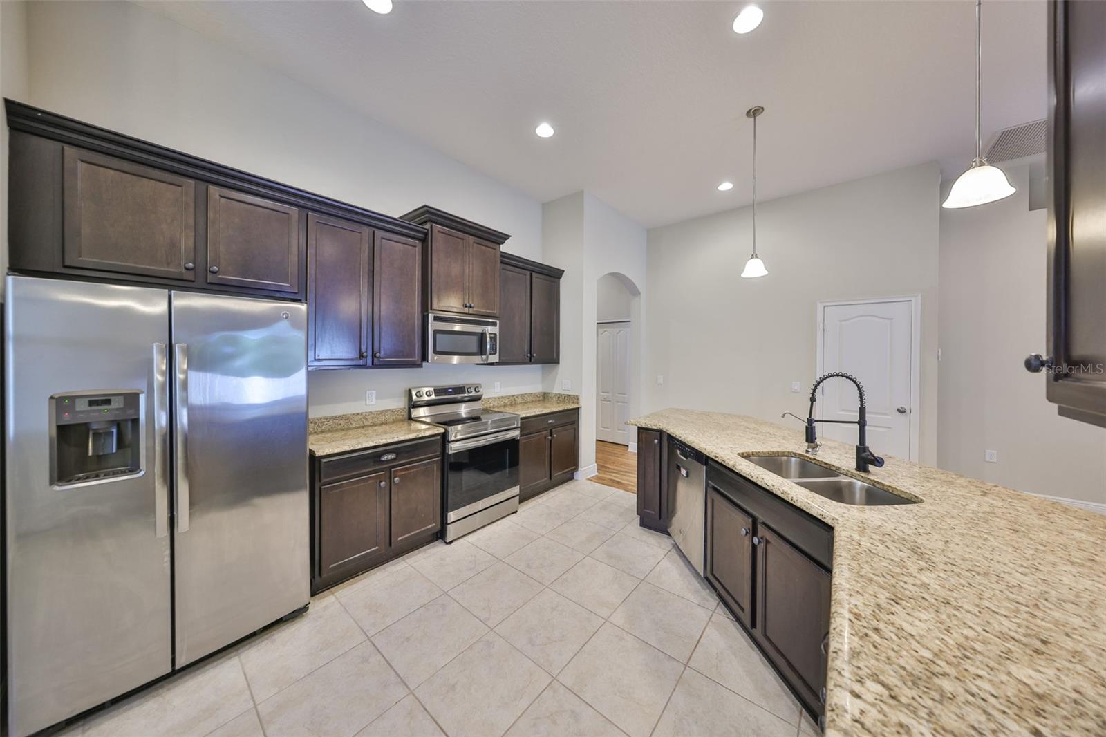 838 VINO VERDE CIR, BRANDON, FL, 33511