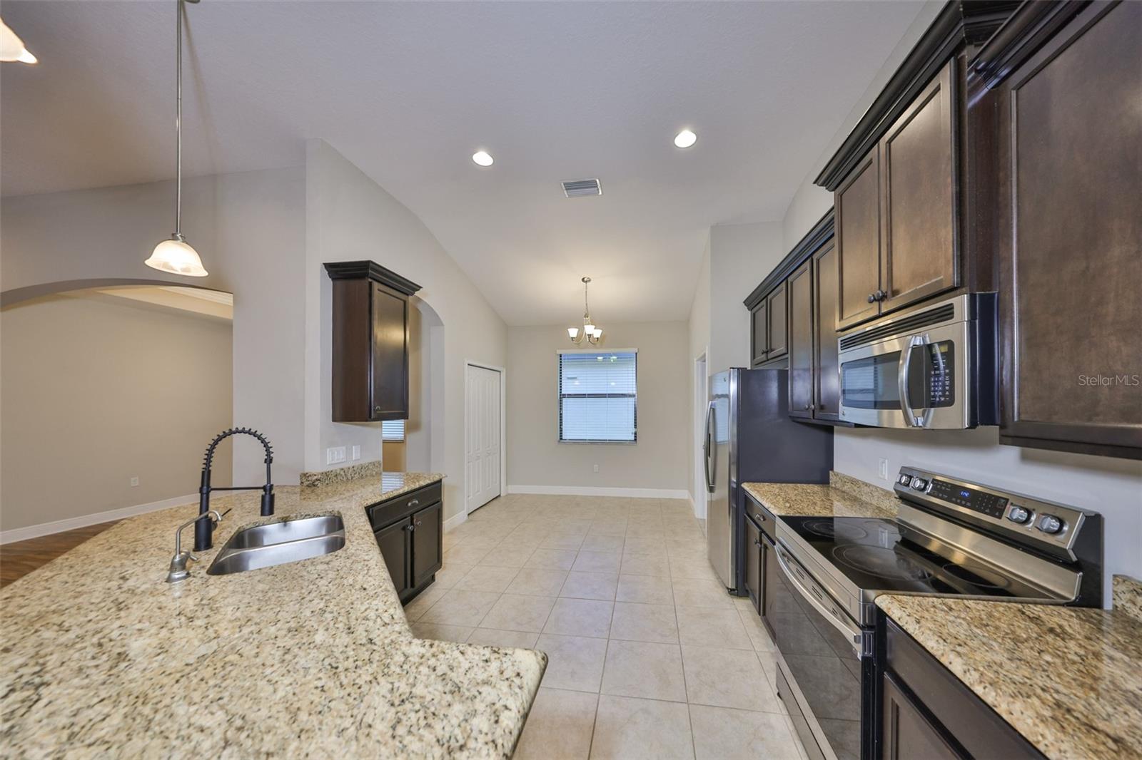 838 VINO VERDE CIR, BRANDON, FL, 33511