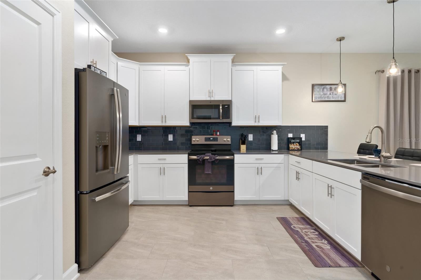 905 OCEAN COURSE AVE, DAVENPORT, FL, 33896