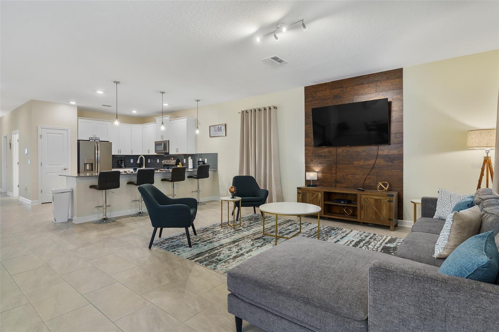 905 OCEAN COURSE AVE, DAVENPORT, FL, 33896