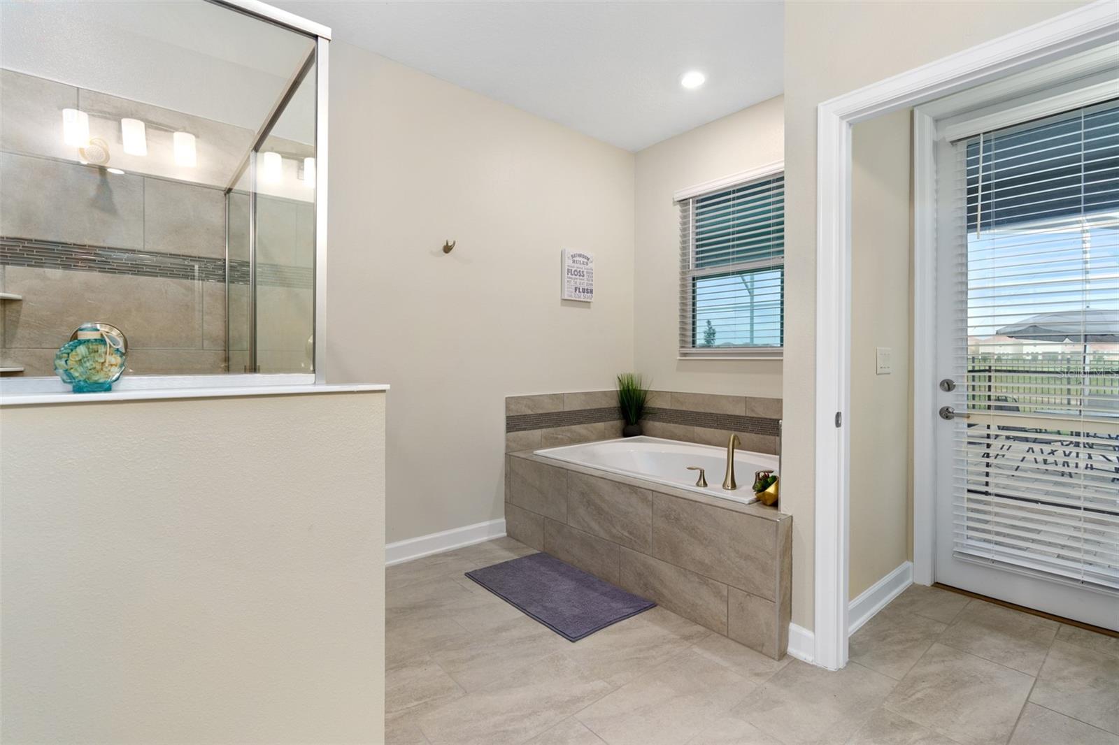 905 OCEAN COURSE AVE, DAVENPORT, FL, 33896