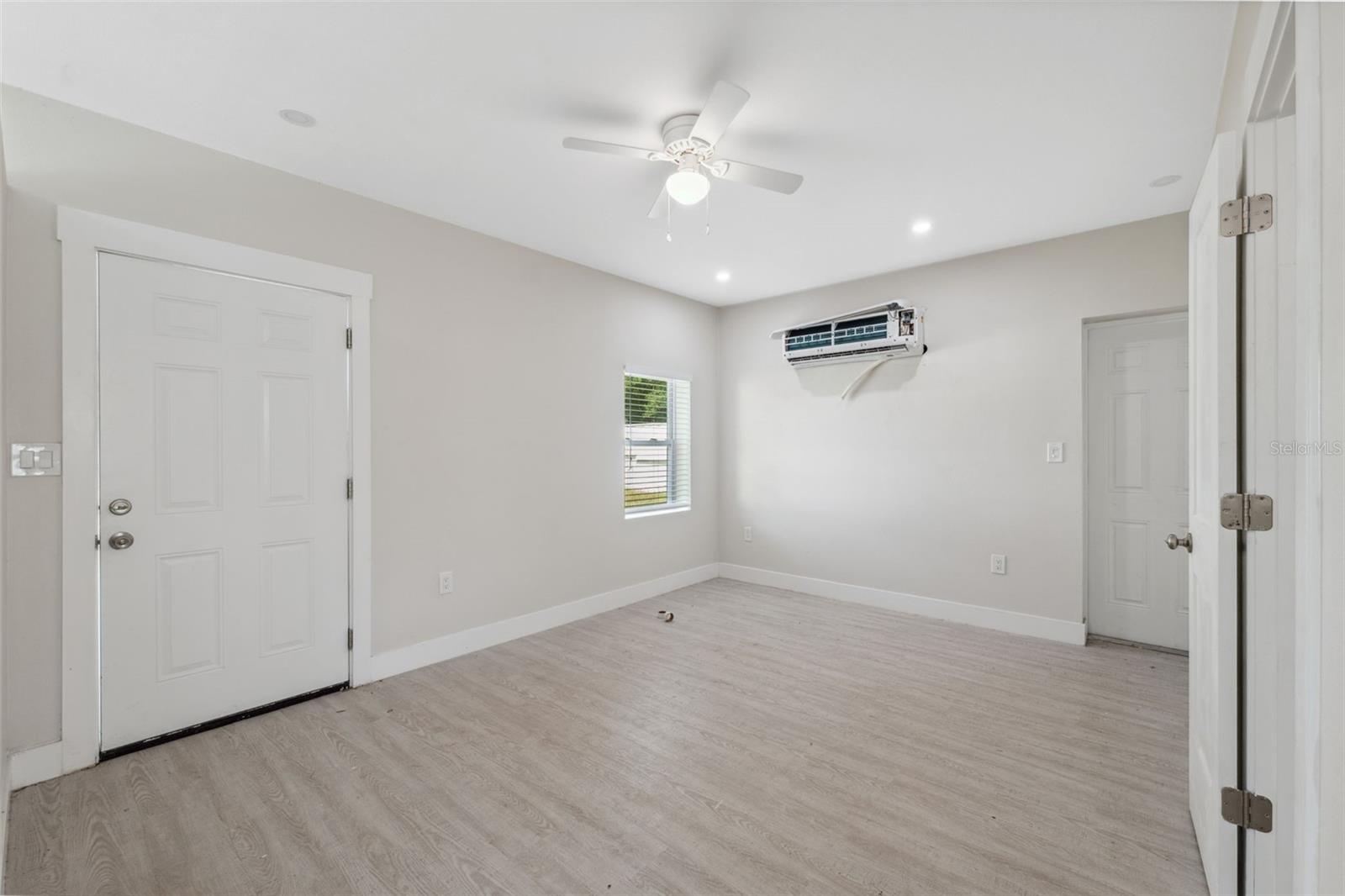 7313 8TH AVE N, ST PETERSBURG, FL, 33710